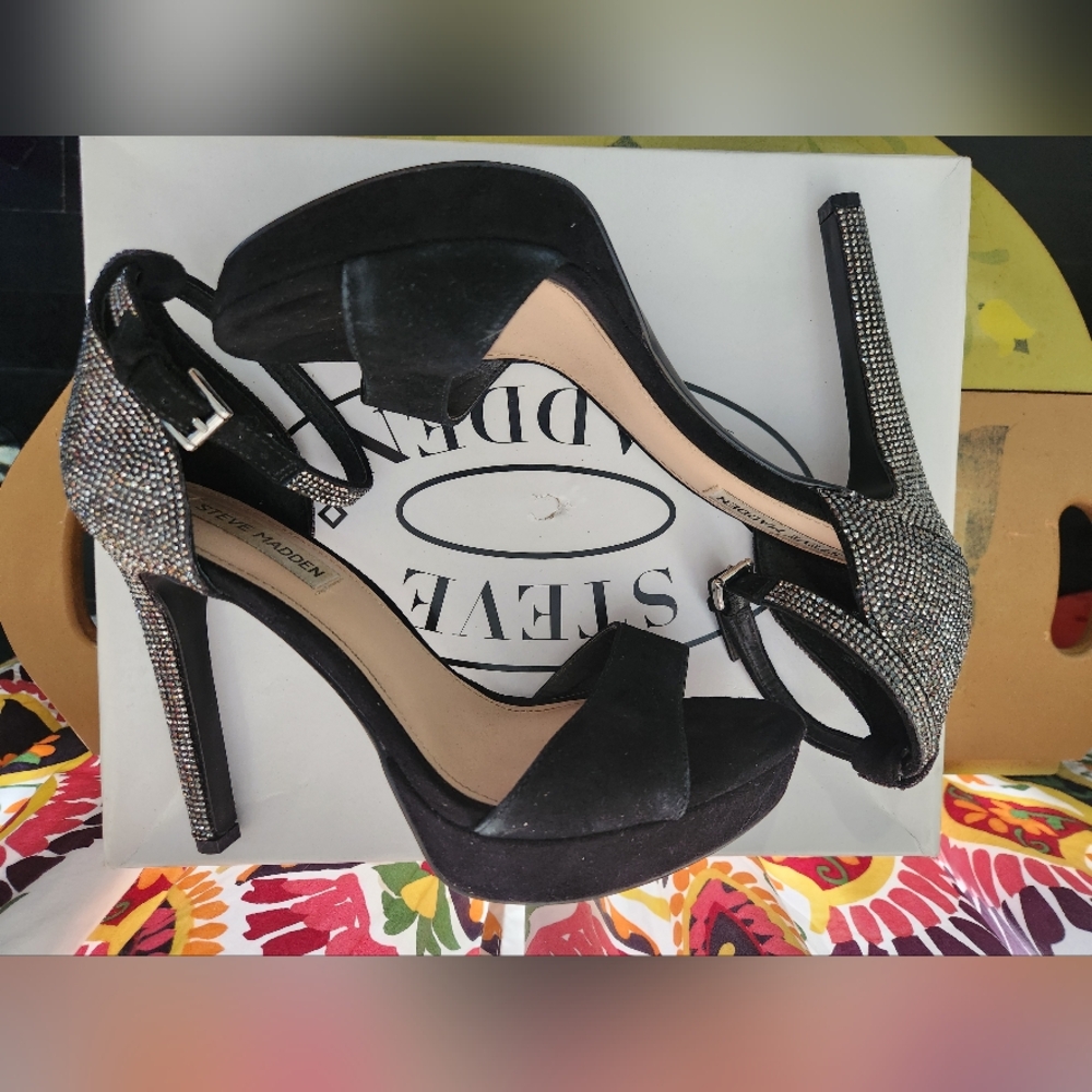 Steve Madden Kisha Platform Sandal 8 M Black With Rhinestones